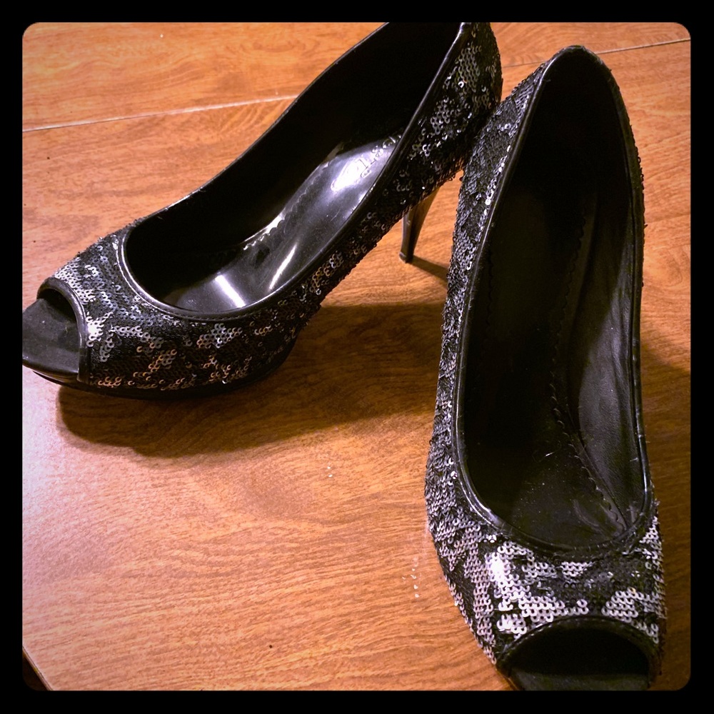 Black peep toe heels